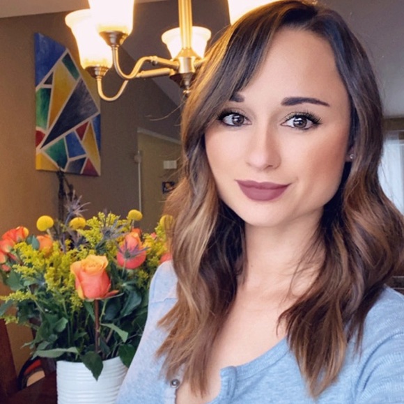 Meet your Posher, Percillia - Picture 1 of 1